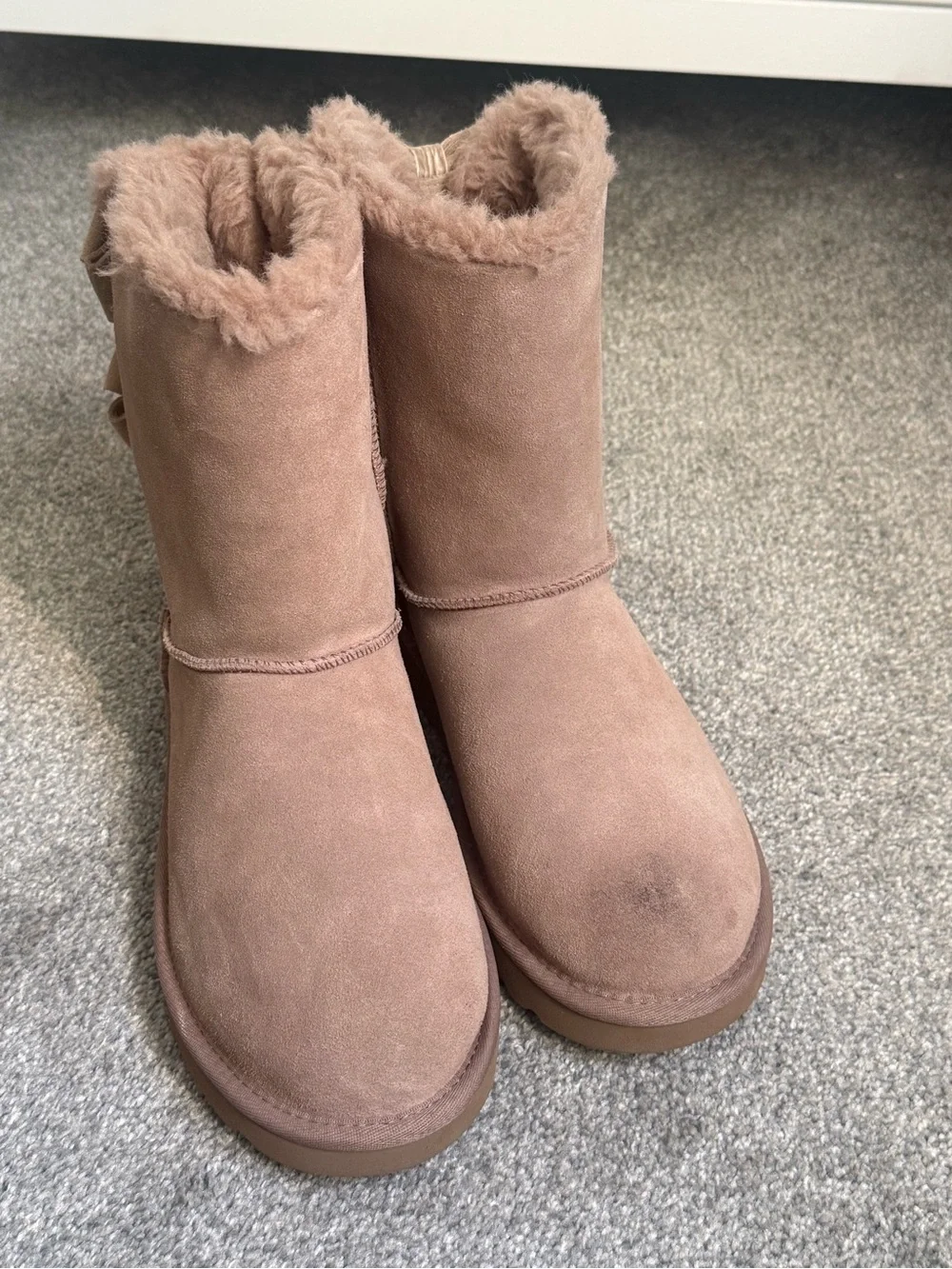 UGG Women's Pink Suede Short Boots with Back Bows